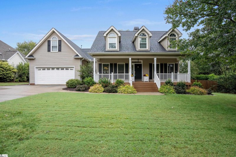 Property image 2 at 2 Hoptree Drive, Greer, SC 29650
