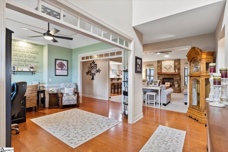 Property image 3 at 2 Dunsborough Drive, Simpsonville, SC 29680