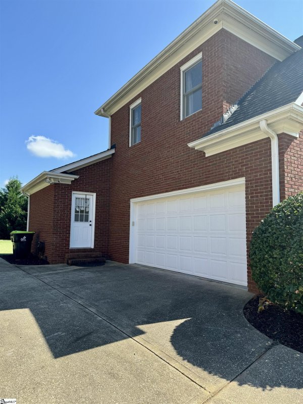 Property image 4 at 6 English Oak Road, Simpsonville, SC 29681