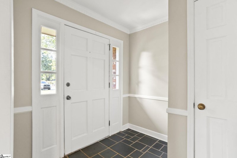 Property image 4 at 4 Caraway Court, Greenville, SC 29615