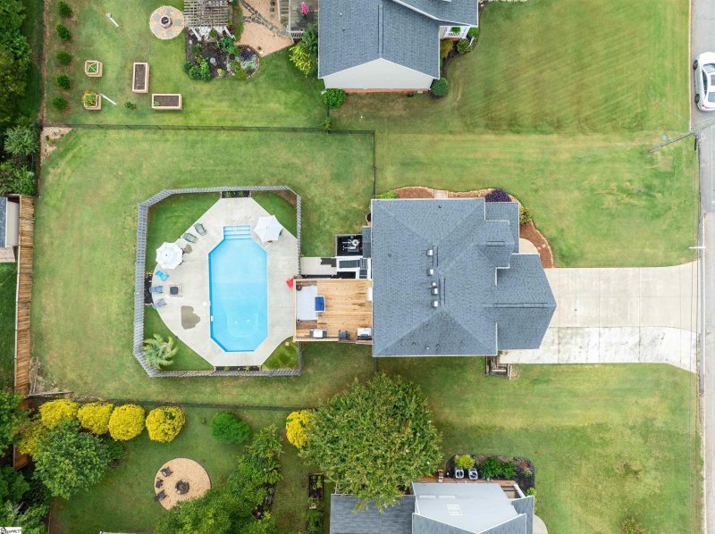 Property image 2 at 227 Scalybark Road, Greenville, SC 29617