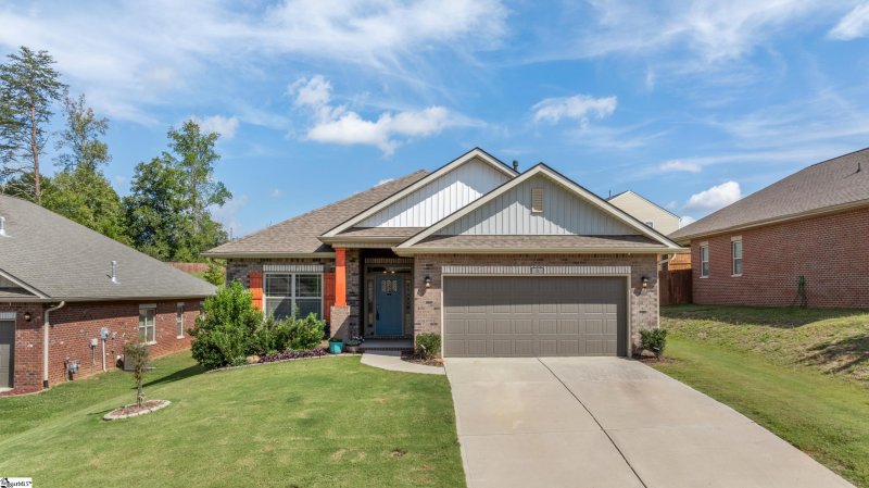 Property image 2 at 6 Holly Branch Trail, Piedmont, SC 29673