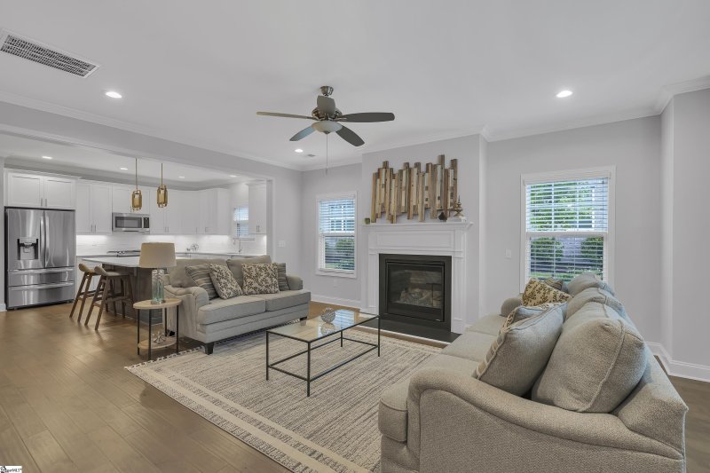 Property image 3 at 22 Peckham Street, Greenville, SC 29607