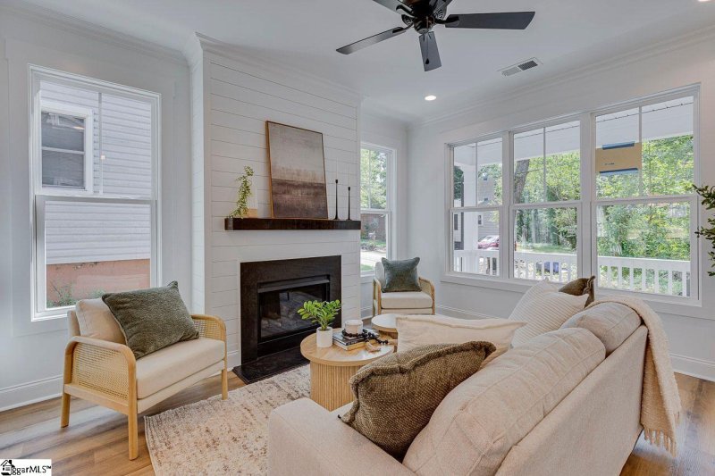 Property image 3 at 15 Miller Street, Greenville, SC 29607