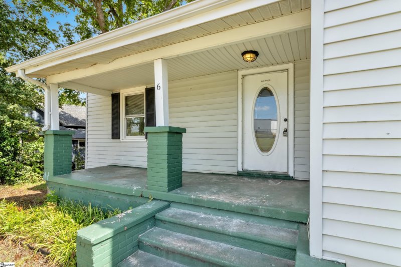 Property image 2 at 6 Allen Street, Greenville, SC 29605