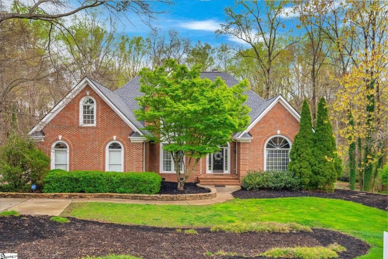 Property image 2 at 307 Shefwood Drive, Easley, SC 29642-3329
