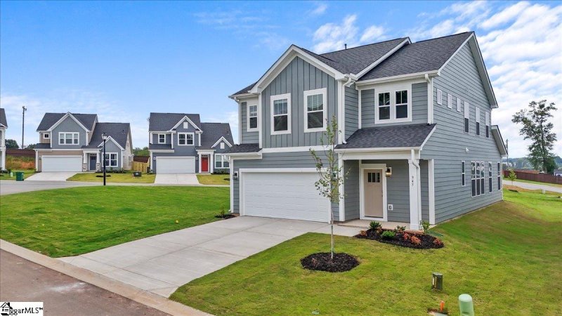 Property image 2 at 945 Diane Lane, Moore, SC 29369