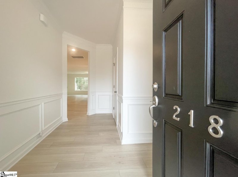 Property image 3 at 218 Brochaill Court, Piedmont, SC 29673