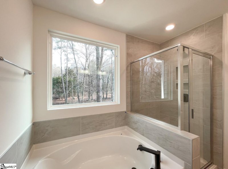 Property image 2 of 214 Brochaill Court in Attenborough, Piedmont, SC 29673