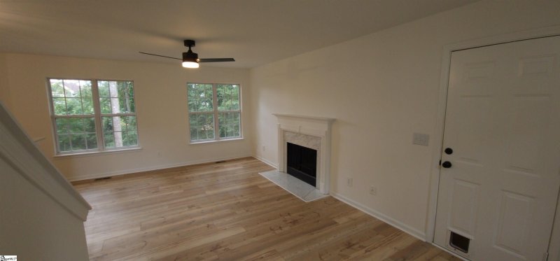 Property image 2 of 316 Windy Meadow Way in Saddlers Ridge, Simpsonville, SC 29680