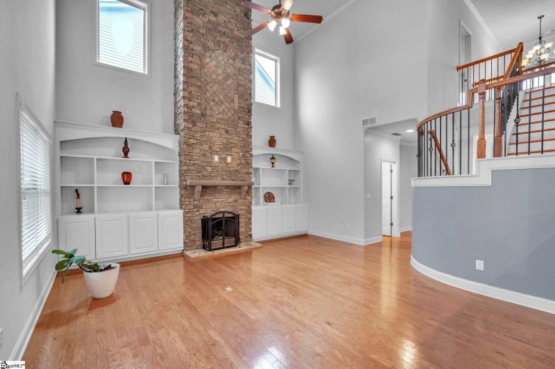 Property image 2 at 160 Creek Shoals Drive, Simpsonville, SC 29681