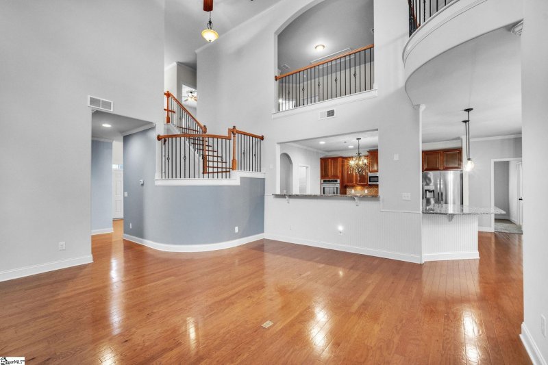 Property image 3 at 160 Creek Shoals Drive, Simpsonville, SC 29681