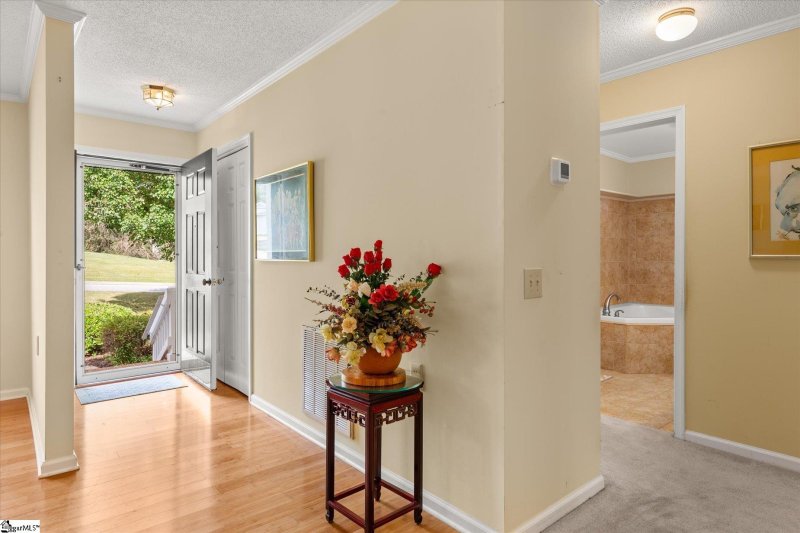 Property image 3 at 4 Woodtrace Circle, Greenville, SC 29615