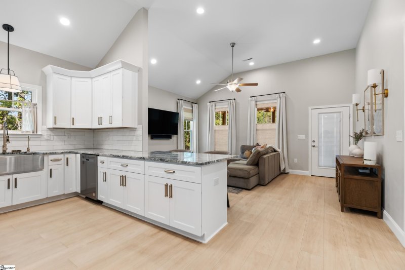 Property image 3 at 172 Floyd Meadow Drive, Inman, SC 29349