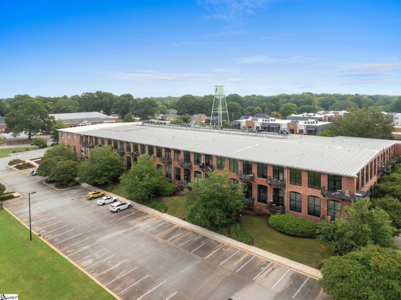 Property image 3 at 300 South Street, Simpsonville, SC 29681