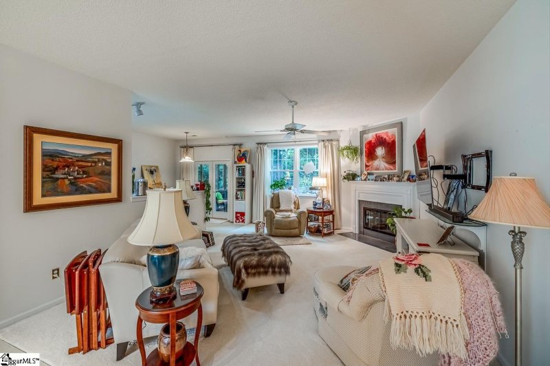 Property image 5 at 8 Chablis Court, Mauldin, SC 29662