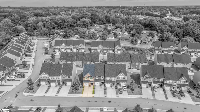 Property image 2 at 28 Country Dale Drive, Greer, SC 29650