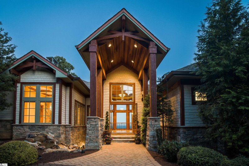 Property image 2 at 611 Raven Road, Landrum, SC 29356