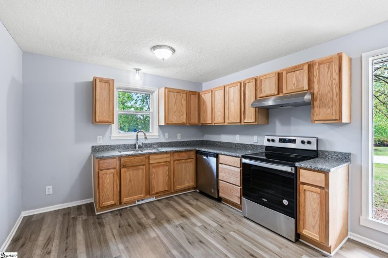 Property image 5 at 418 Willow Drive, Piedmont, SC 29673