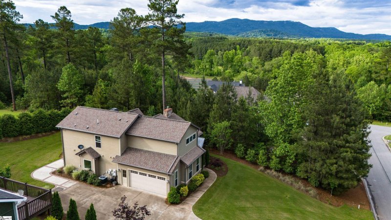 Property image 4 at 303 Signature Drive, Travelers Rest, SC 29690