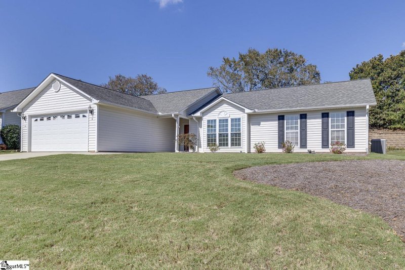 Property image 2 at 6 Stone Meadow Road, Greenville, SC 29615