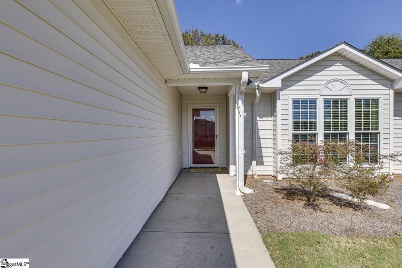 Property image 4 at 6 Stone Meadow Road, Greenville, SC 29615