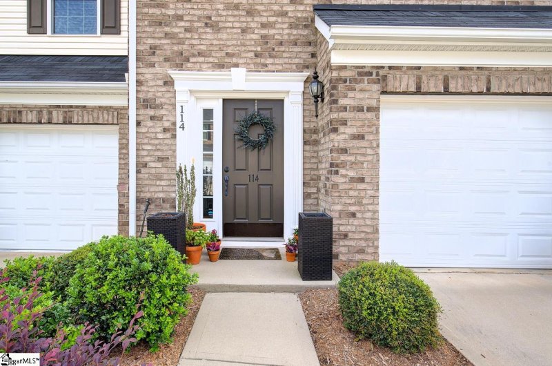 Property image 2 at 114 Emerywood Lane, Greenville, SC 29607