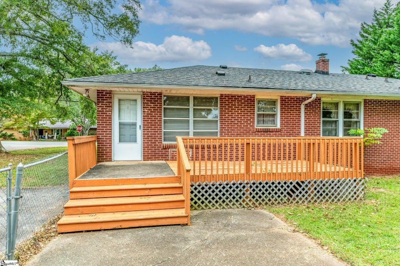 Property image 3 at 700 Watkins Road, Greenville, SC 29617