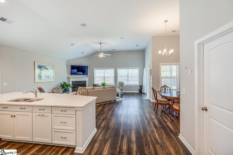 Property image 4 at 610 Betony Way, Greenville, SC 29607