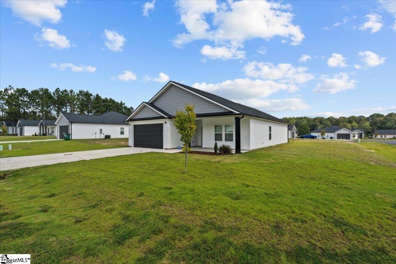 Property image 2 at 211 Essex Drive, Clinton, SC 29325