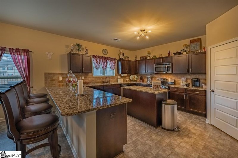 Property image 2 at 308 Bellona Lane, Simpsonville, SC 29681