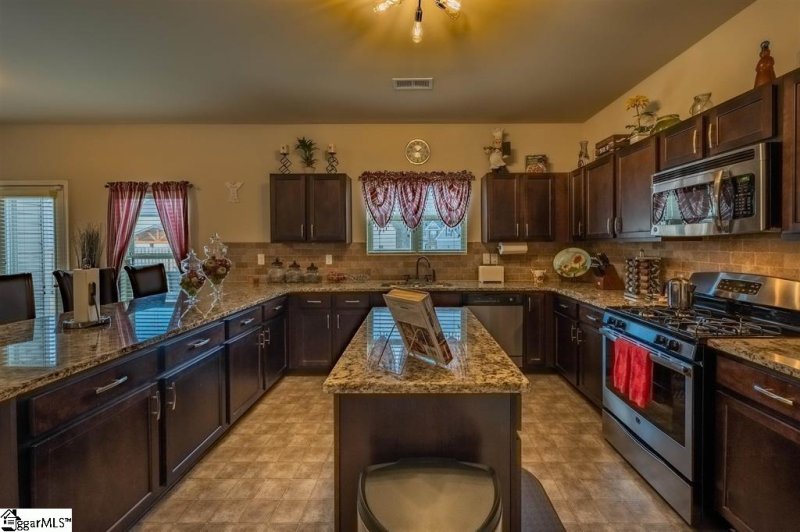 Property image 4 at 308 Bellona Lane, Simpsonville, SC 29681