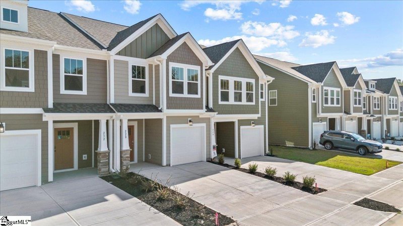 Property image 2 at 228 Tippin Trail, Travelers Rest, SC 29690