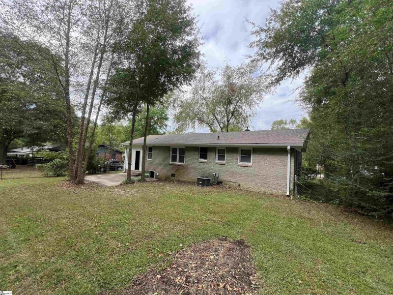 Property image 4 at 9 June Lane, Greenville, SC 29605