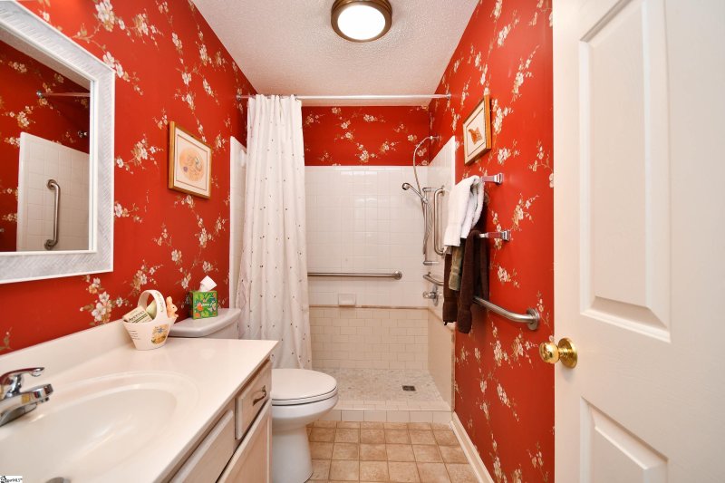 Property image 3 at 7 Stone Meadow Road, Greenville, SC 29615