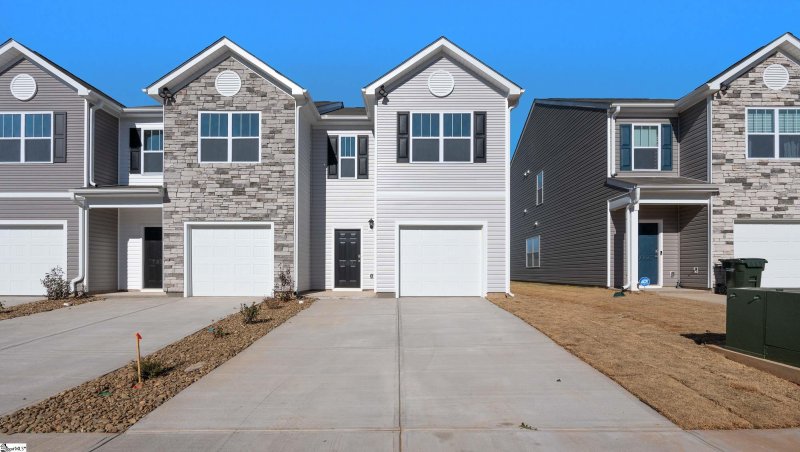 Property image 2 at 748 Embark Circle, Greer, SC 29651