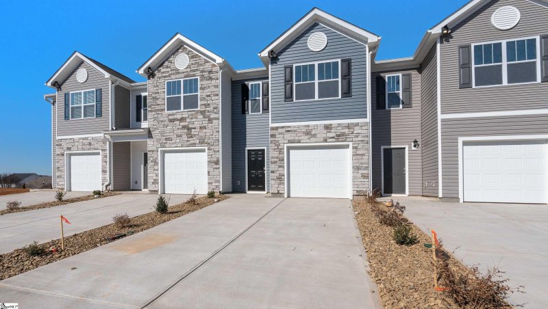 Property image 2 at 754 Embark Circle, Greer, SC 29651