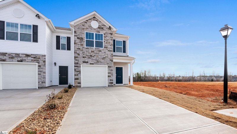 Property image 3 at 763 Embark Circle, Greer, SC 29651