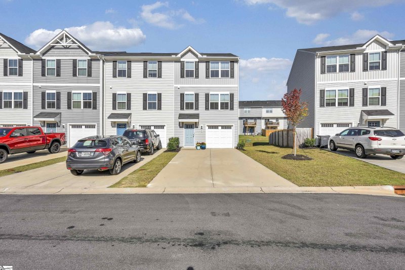 Property image 2 at 22 High Pine Trail, Greenville, SC 29617