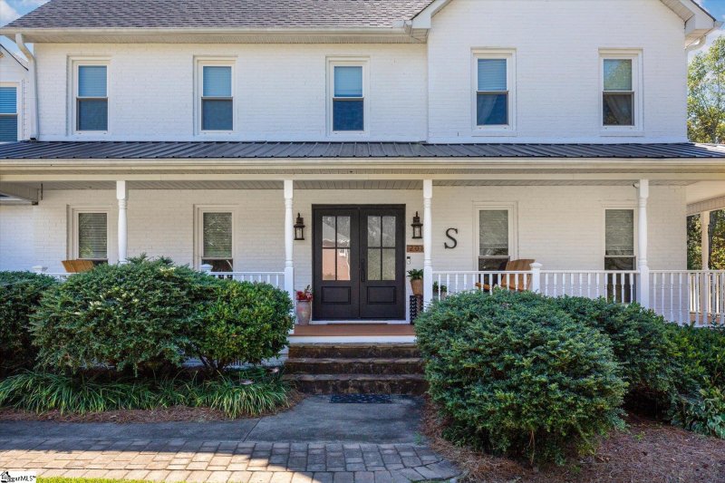 Property image 3 at 201 Woodbridge Court, Easley, SC 29642