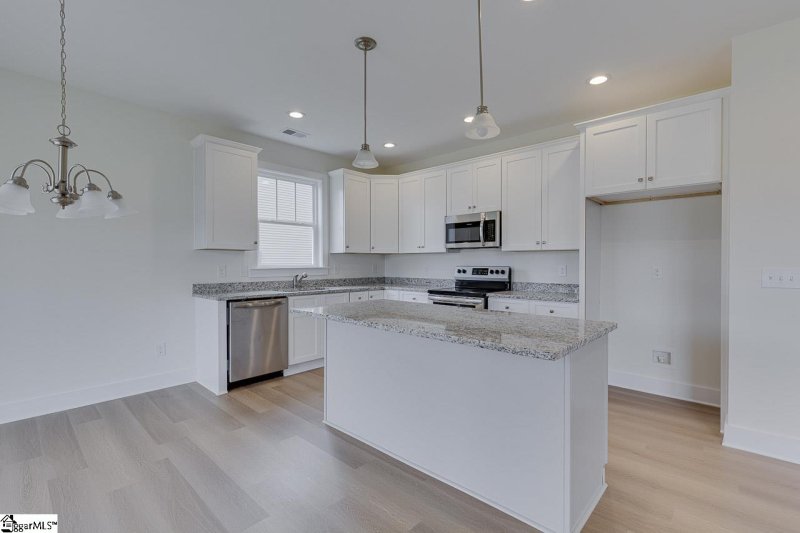 Property image 3 at 112 Woodbury Drive, Easley, SC 29640