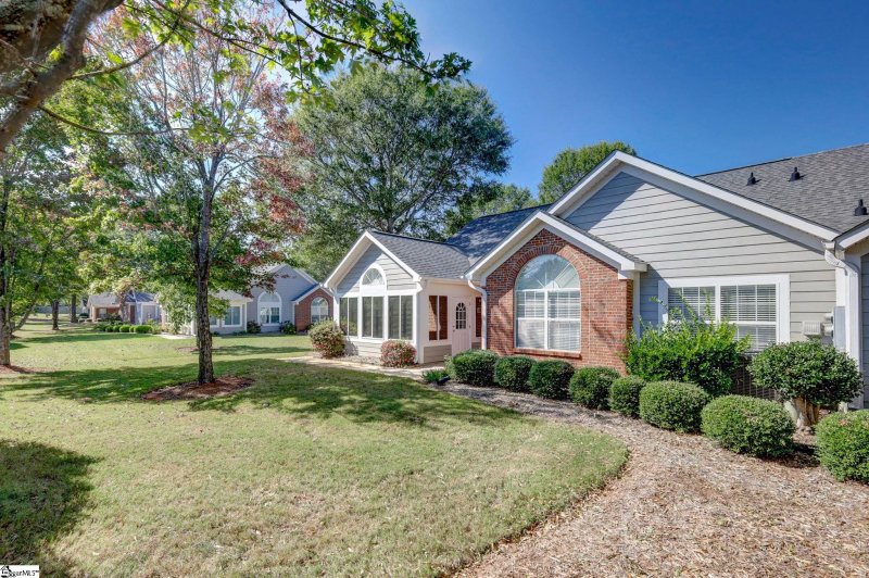 Property image 2 at 501 Heritage Club Drive, Greenville, SC 29615