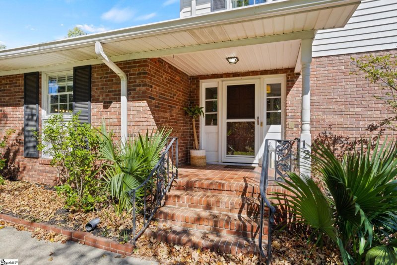 Property image 3 at 12 Sunderland Drive, Greenville, SC 29611-3033