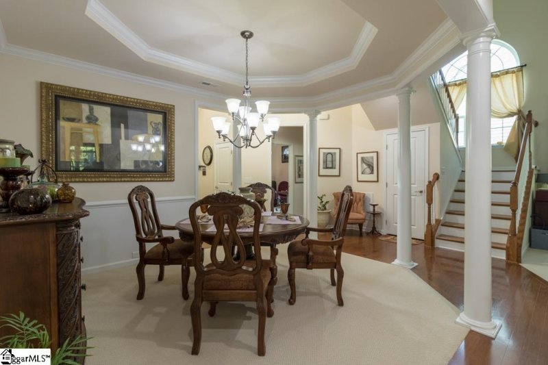 Property image 3 of 556 Shoreline Boulevard in Glen Lake, Boiling Springs, SC 29316
