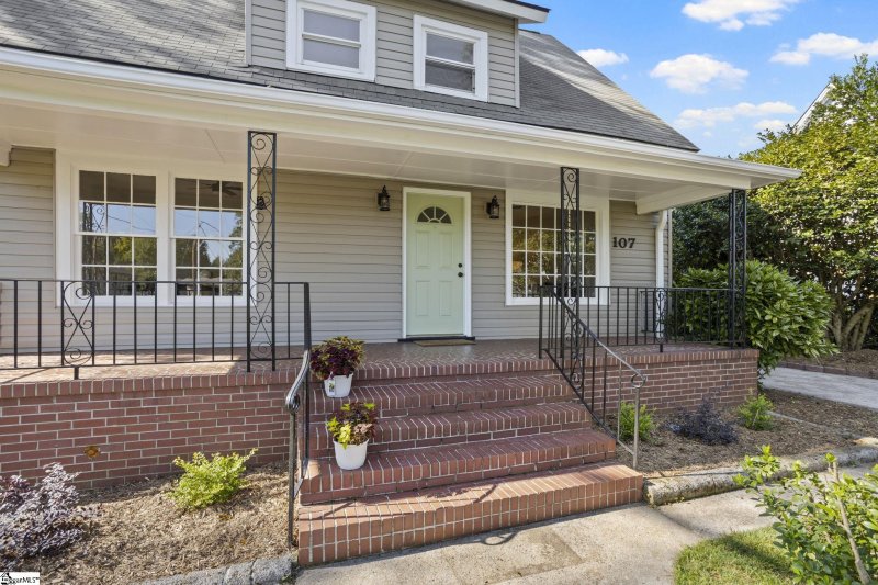 Property image 3 at 107 ARRINGTON Avenue, Greenville, SC 29617