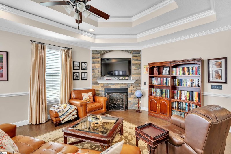 Property image 2 at 560 Canewood Lane, Campobello, SC 29322