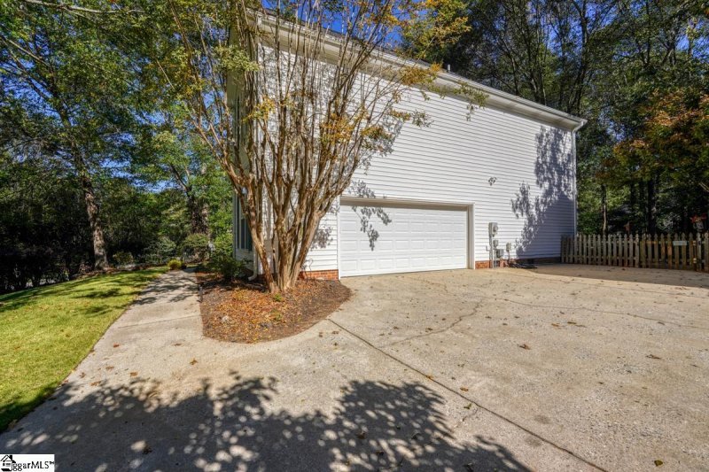 Property image 2 at 316 Deer Spring Lane, Simpsonville, SC 29680
