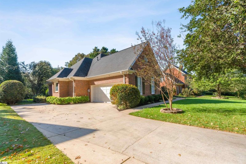 Property image 3 at 102 Gilderview Drive, Simpsonville, SC 29681