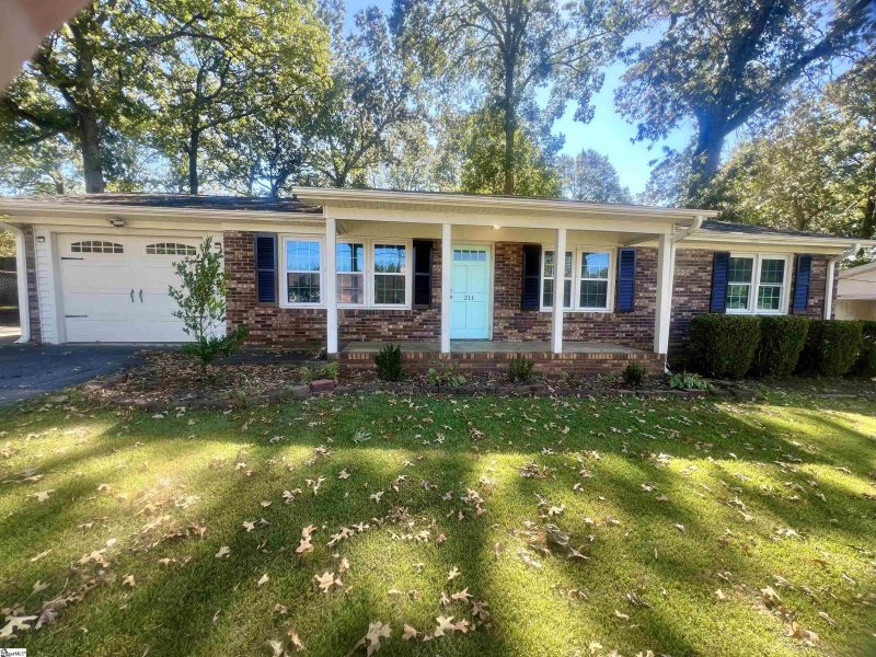 Property image 5 at 211 Sylvia Road, Easley, SC 29642