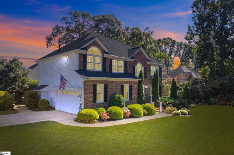 Property image 5 at 3 GRAPE VINE Court, Greenville, SC 29607